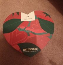 The Body Shop Juicy Strawberry Valentines Love Heart Gift Set